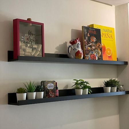 A Space That Feels Like Home With Private Parking Málaga Extérieur photo
