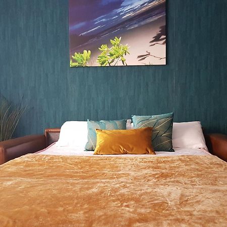 A Space That Feels Like Home With Private Parking Málaga Extérieur photo