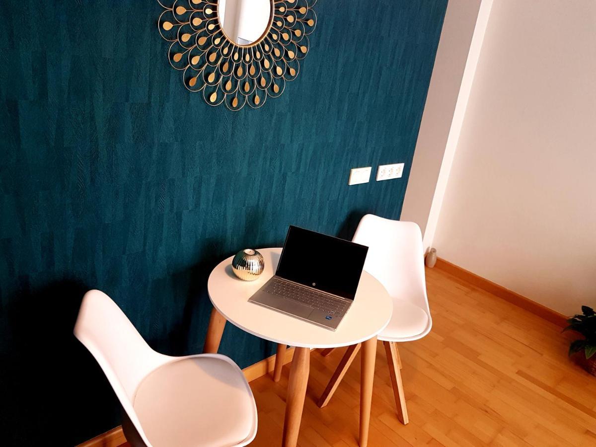 A Space That Feels Like Home With Private Parking Málaga Extérieur photo